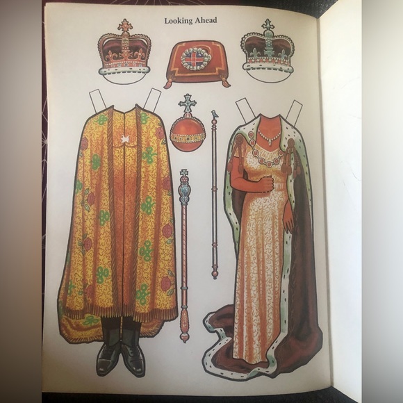 Vintage Chuck & Di have a Baby ! Baby Doll Book - Picture 2 of 12